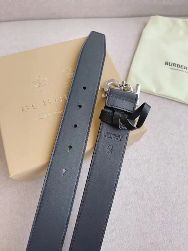 Burberry belt