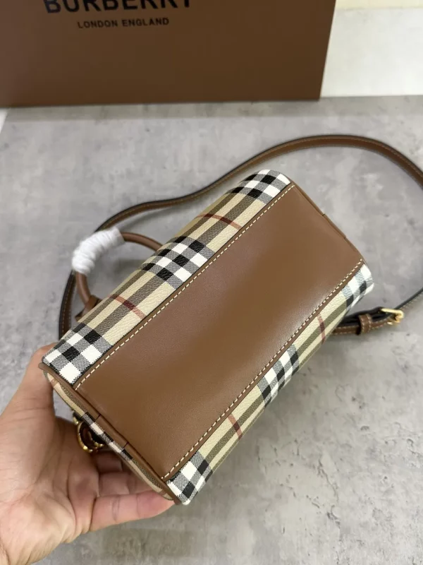 Burberry bag - replica bags