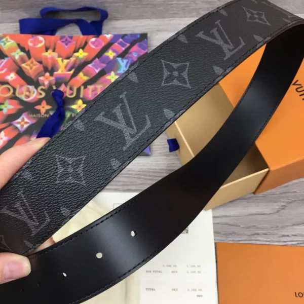 Louis Vuitton belt