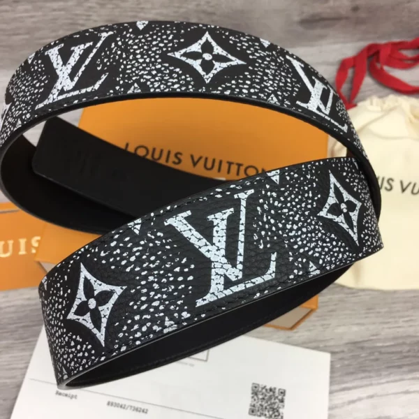 Louis Vuitton belt