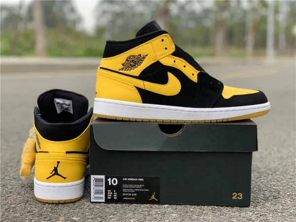 Air Jordan 1 Mid New Love - 2019-01-24 - Replica shoes