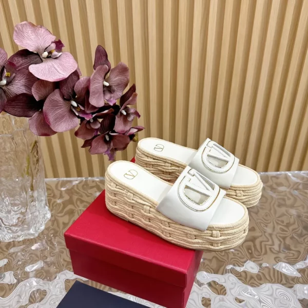 Valentino shoes - Reps shoes