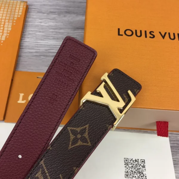 Louis Vuitton belt