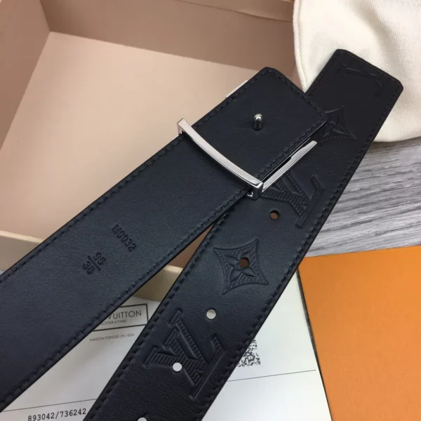 Louis Vuitton belt