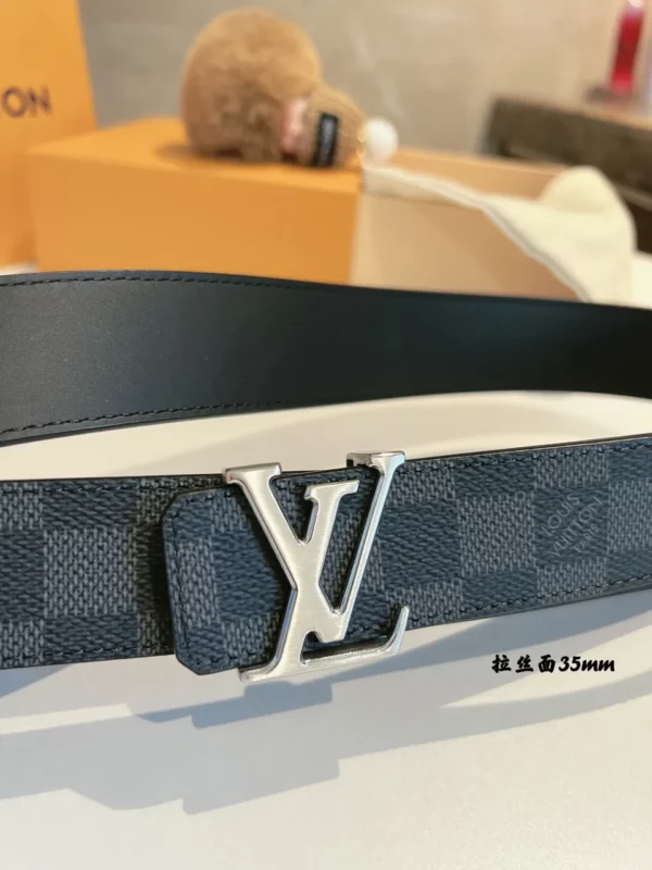 Louis Vuitton belt