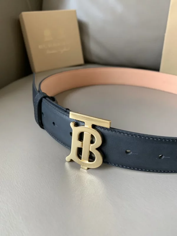 Burberry belt