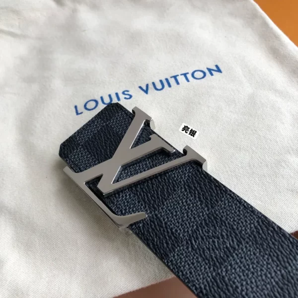 Louis Vuitton belt