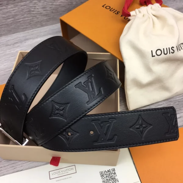 Louis Vuitton belt