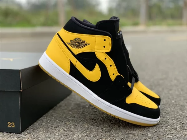 Air Jordan 1 Mid New Love - 2019-01-24 - Replica shoes