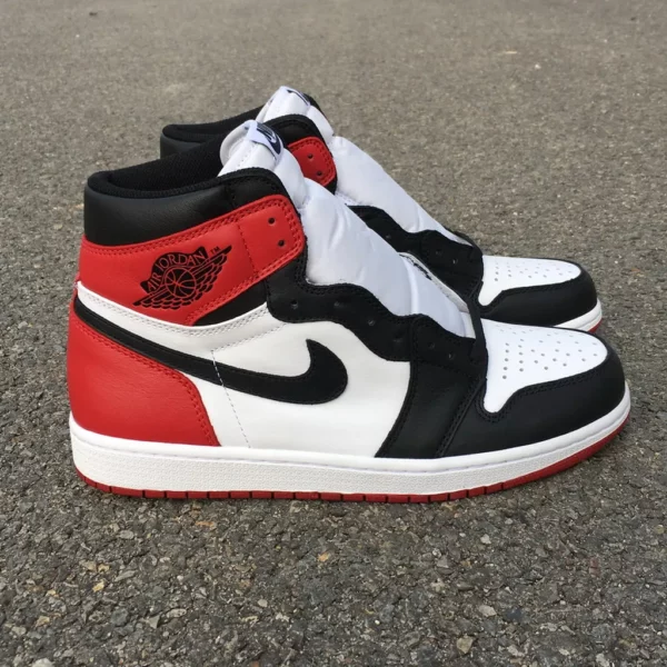 Air Jordan 1 High Black Toe AJ1 - 2018-09-18 - Replica shoes