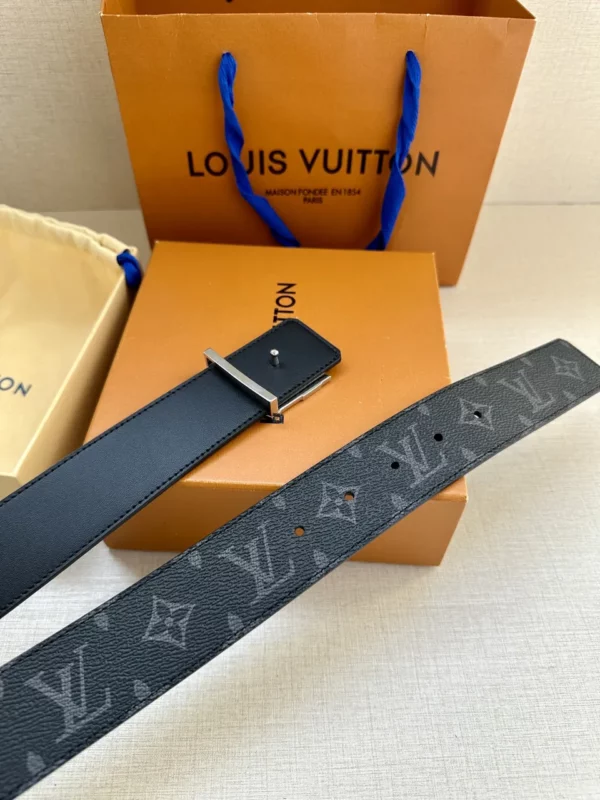 Louis Vuitton belt