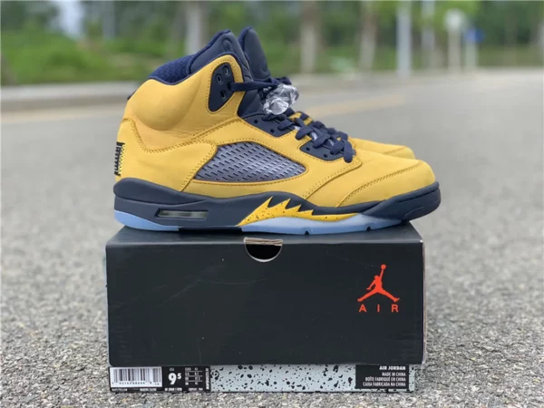 Air Jordan 5 SP Michigan - 2019-07-02 - Replica shoes