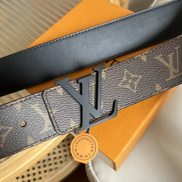 Louis Vuitton belt