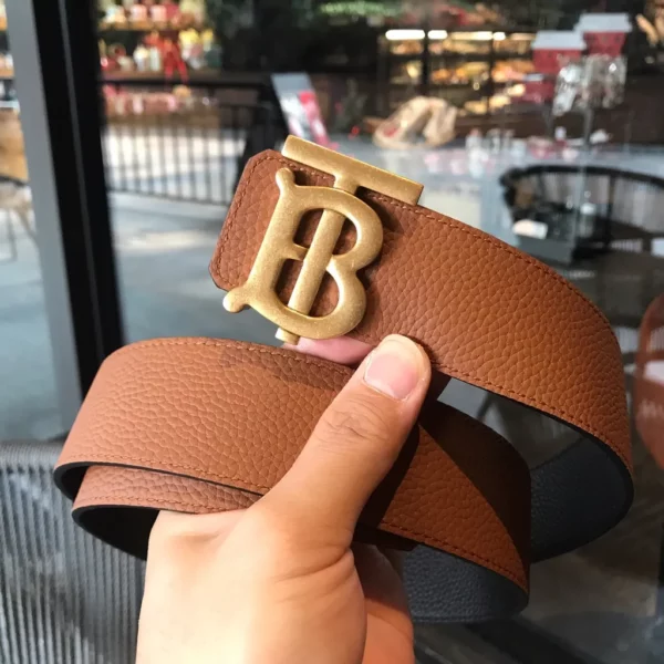 Burberry belt