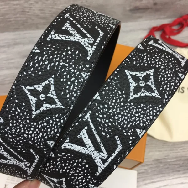 Louis Vuitton belt