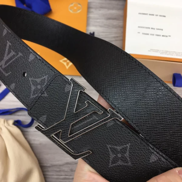 Louis Vuitton belt