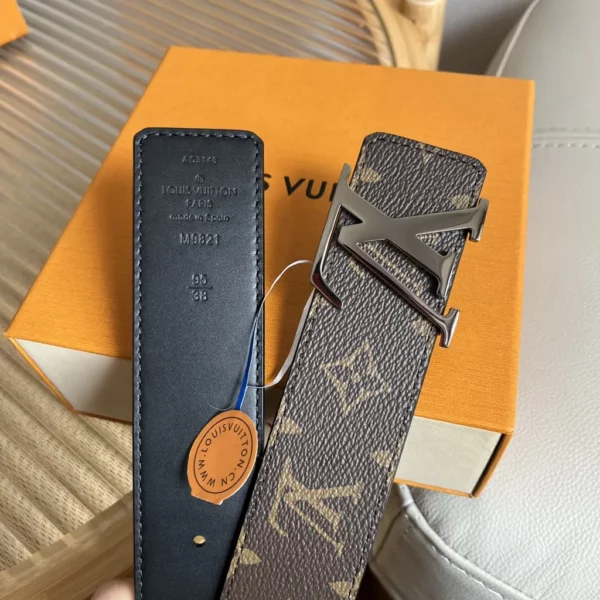 Louis Vuitton belt