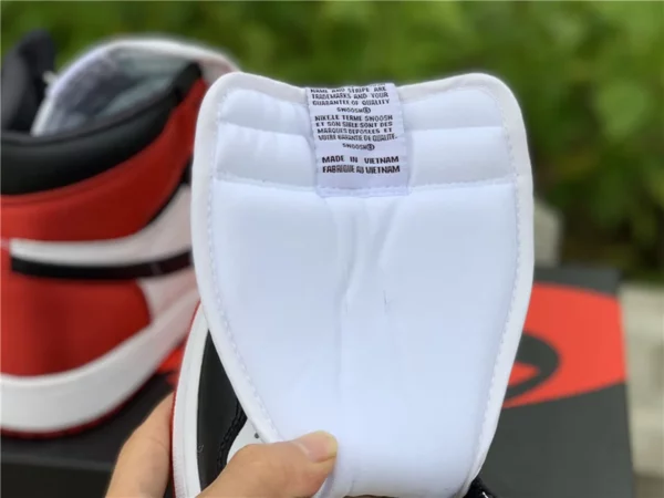 Air Jordan 1 Satin WMNS Black Toe - 2019-08-20 - Replica shoes