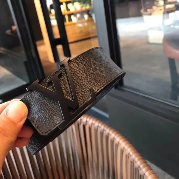 Louis Vuitton belt