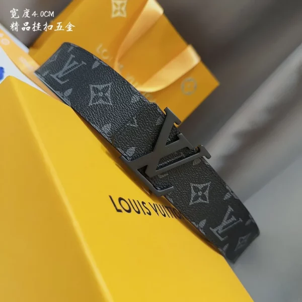 Louis Vuitton belt