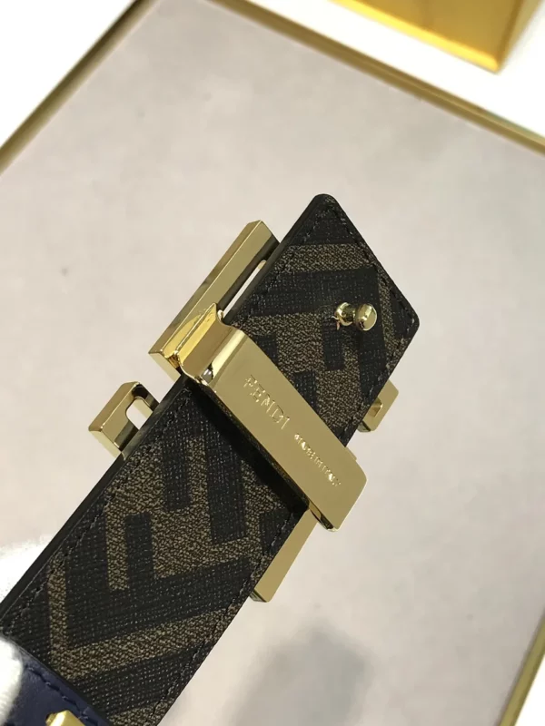 Fendi belt