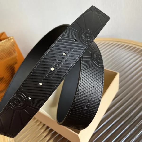 Louis Vuitton belt