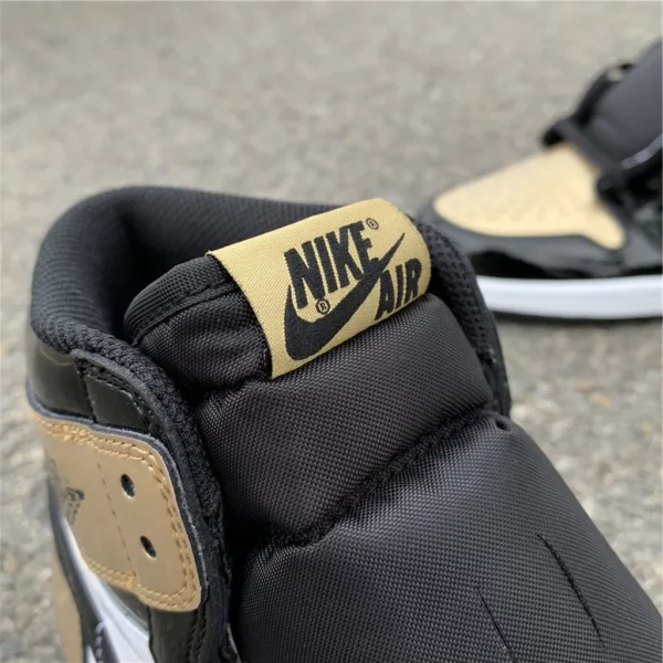 Air Jordan 1 Gold Toe - 2018-11-06 - Replica shoes