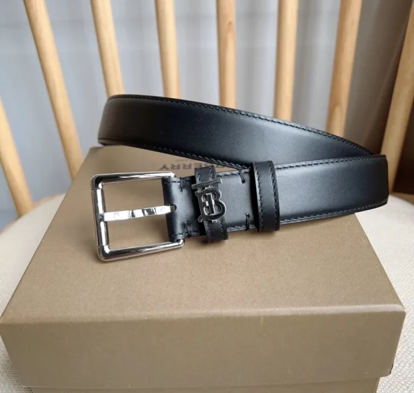 Burberry belt