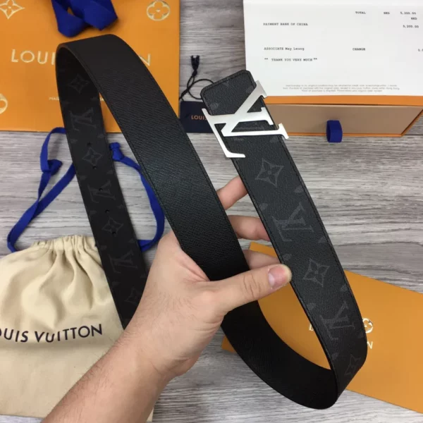 Louis Vuitton belt