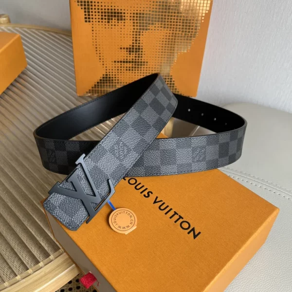 Louis Vuitton belt