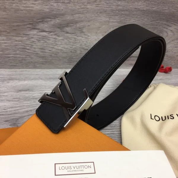 Louis Vuitton belt