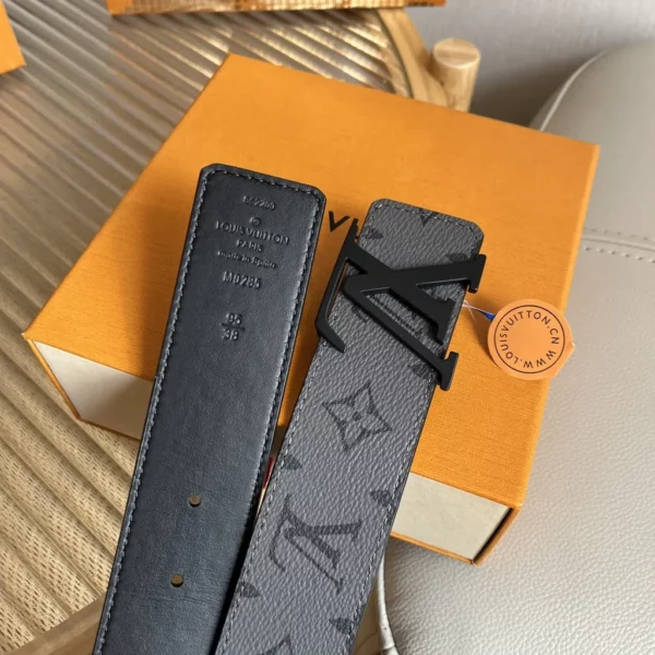 Louis Vuitton belt