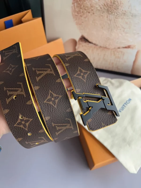 Louis Vuitton belt