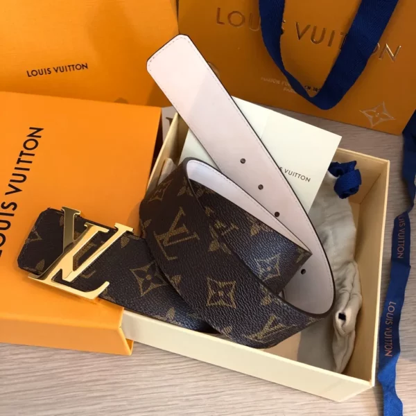 Louis Vuitton belt