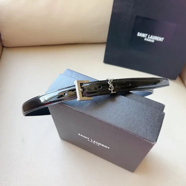 Saint Laurent belt