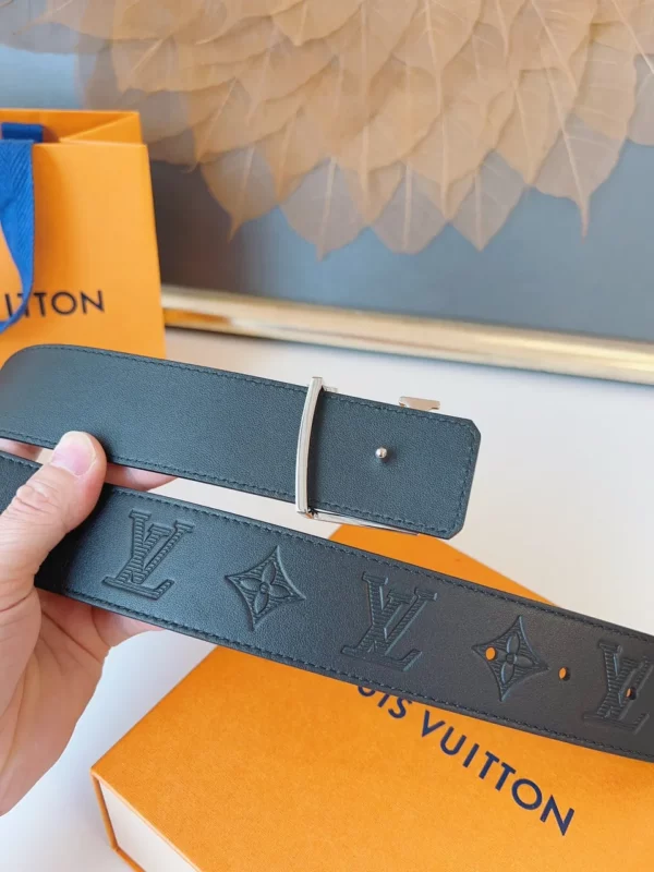 Louis Vuitton belt