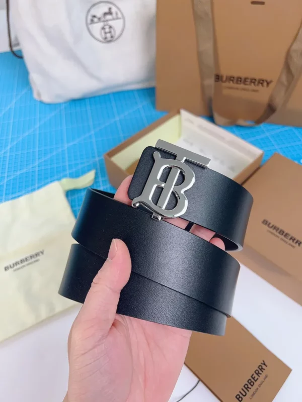 Burberry belt