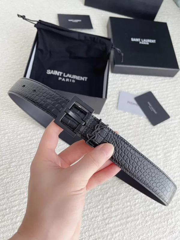 Saint Laurent belt