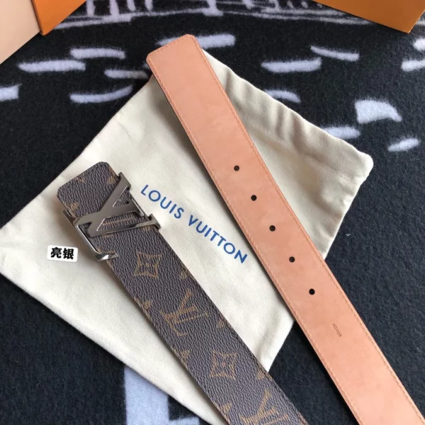 Louis Vuitton belt