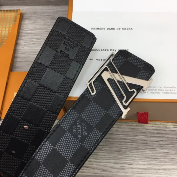 Louis Vuitton belt