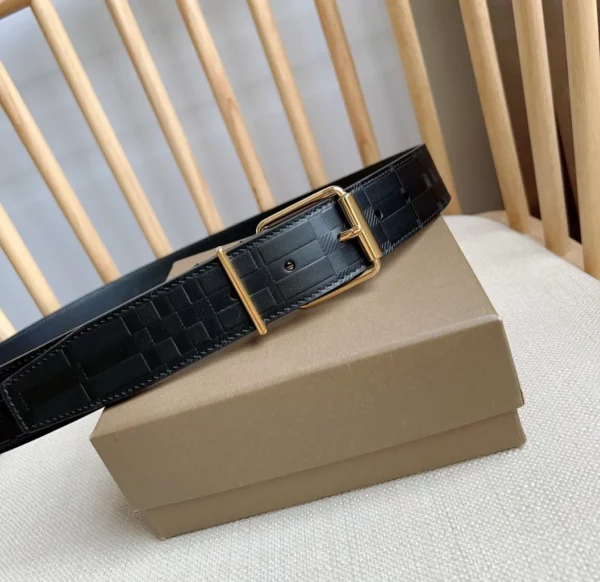 Burberry belt