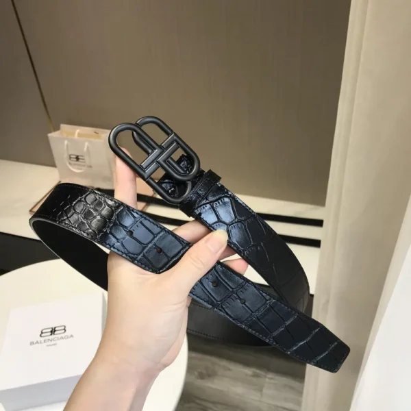 Balenciaga belt