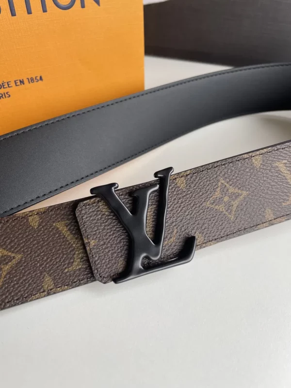 Louis Vuitton belt