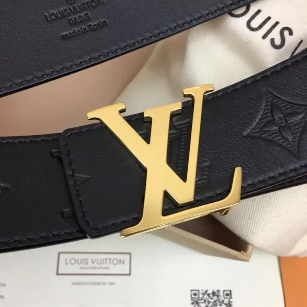 Louis Vuitton belt