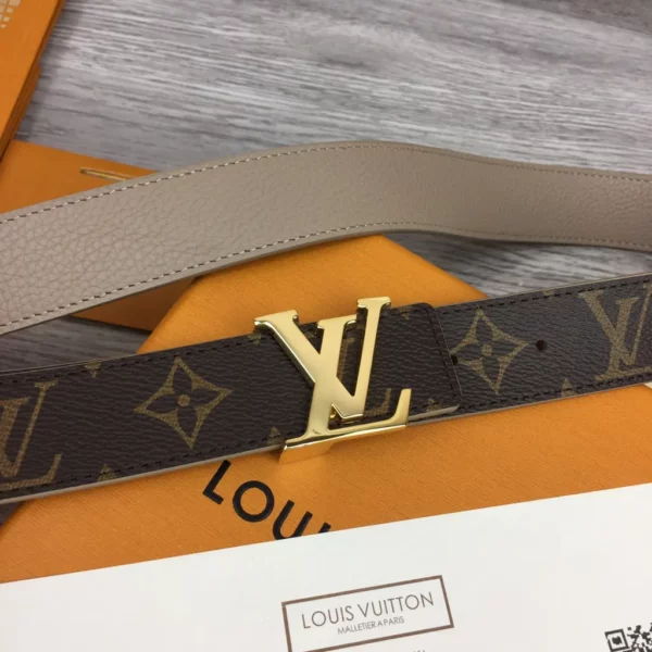 Louis Vuitton belt