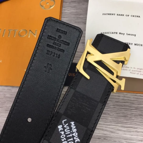 Louis Vuitton belt