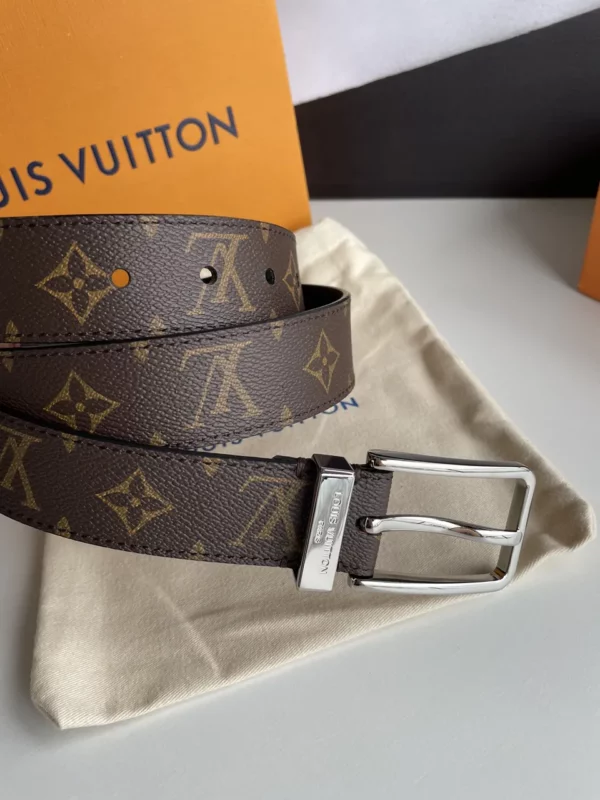 Louis Vuitton belt