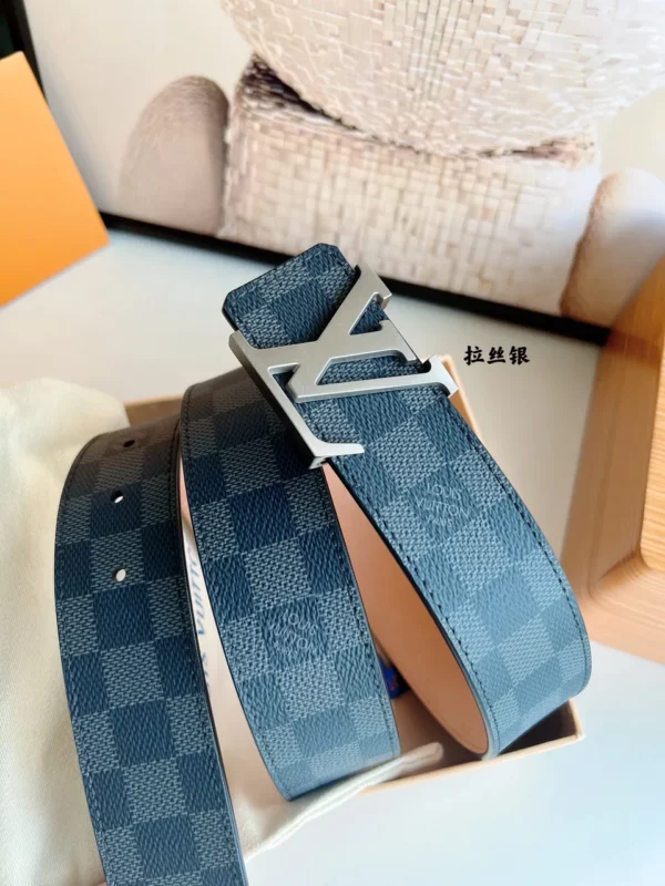 Louis Vuitton belt