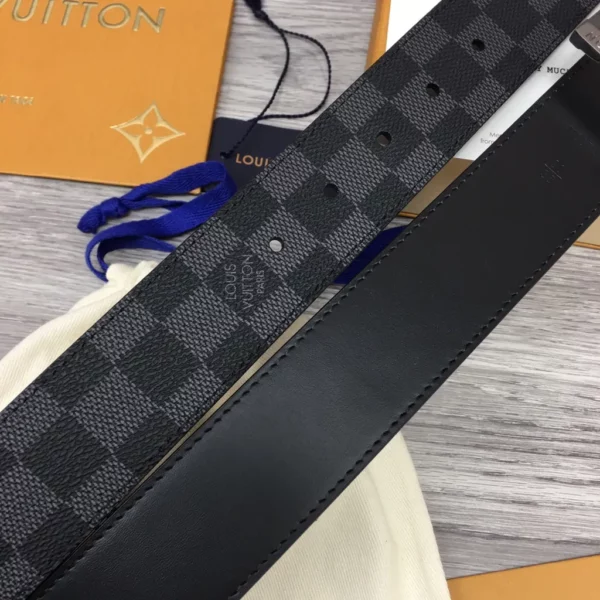 Louis Vuitton belt