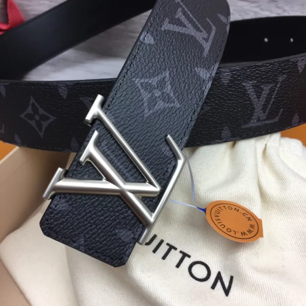 Louis Vuitton belt